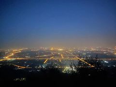 -鬼笑石后山停车场