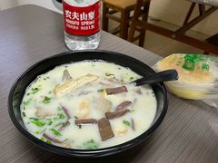 -津津老鸭粉丝馆(正东路店)