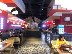大堂-龙少爷碳火干锅(环球中心店)