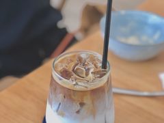椰汁奶咖-A30 BISTRO