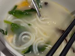 -彩云天云南餐厅