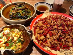 -泥糊破店小酒馆·团建聚餐(南京西路店)