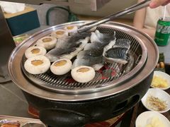 -围炉肉舍•炭烤活鳗•丹东海鲜烤肉(步行街店)