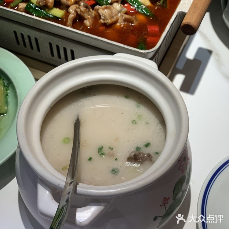 万达里面的平价湘菜馆，味道超级超级地道
