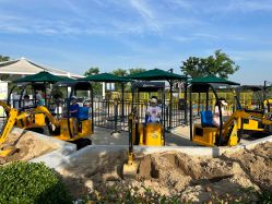 -季高兔窝窝亲子园(上海薰衣草公园店)