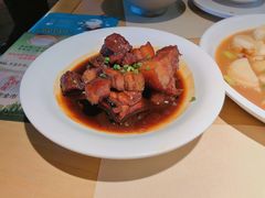 阿婆红烧肉-荣小馆(椒江青悦城店)