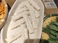 -尚尚仙·酸汤猪手·猪肚鸡火锅(华联万柳购物中心店)