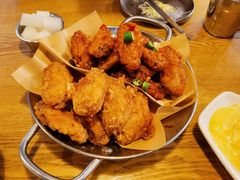 炸鸡翅一半一半-富乐满韩国正宗炸鸡韩国料理(虹泉路店)