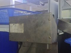 -卡罗酒店(东门晒布地铁站店)