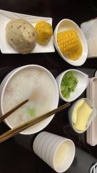 -卓玥国际月子会所(罗山路店)