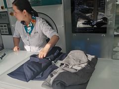 -福奈特洗衣·洗鞋·奢侈品护理(东建路店)