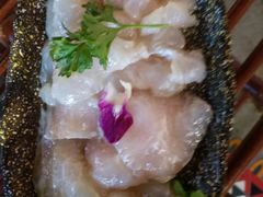 金沙江龙鱼-东巴婆婆云南鱼豆花火锅(大东门店)