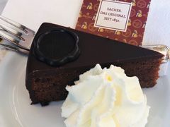 -Cafe Sacher(WIEN)