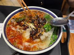 -云阿蛮云南生烫牛肉米线(奉贤路店)