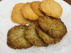 文蛤饼拼虾饼-如东私房菜(御江金城店)