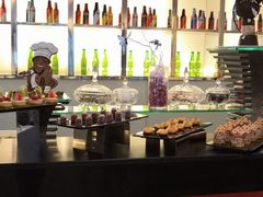 -亮马河饭店翠雅咖啡厅