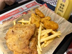 -肯德基(新地中央店)