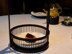 一口鲍鱼酥-三号黄浦会Canton Table