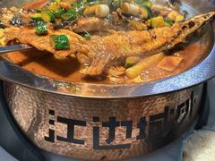 -江边城外烤鱼(世茂广场店)