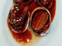 浇汁大鲍鱼-来之顺海鲜菜馆·青岛菜·始于1993(栈桥店)