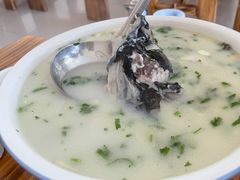 奶汤鱼头-美顺香食府鱼头老店(雪野湖店)