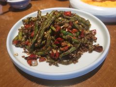 干煸豆角-95号酱骨·一块豆腐(展春园西路店)