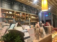 -猫的天空之城概念书店(印象城购物中心店)