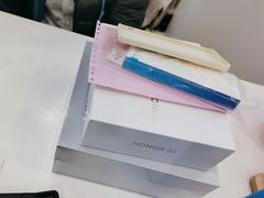 -荣耀授权专卖店(黄浦浙江中路店)