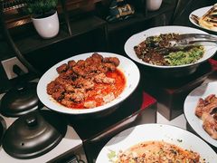-布罗城堡自助烧烤(鸿通城购物中心店)