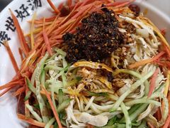 -牛一嘴·兰州牛肉面·大盘鸡(财富中心店)