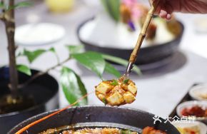 Spicy Lobster and Tofu Stir-fry