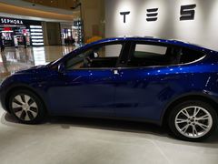 -TESLA 特斯拉(北京颐堤港体验店)