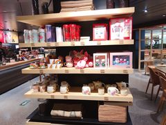 零售区-星巴克臻选(国贸商城首店)