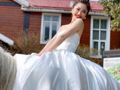 -梦娜斯庄园