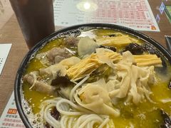 -肥汁米蘭香港米线(定西路店)