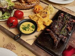 -Mark&Mars Restaurant