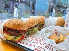 -The Habit Burger Grill 哈比特汉堡(复兴soho店)