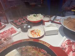 -渝小红重庆老火锅(民星公园店)