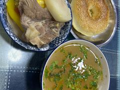 -園丁烤肉缸子肉
