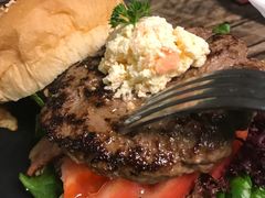 -HIGH FIVE哈福手工汉堡(桂林路店)