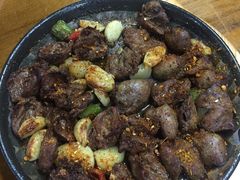 -老东镇啤酒屋海鲜加工·蒸汽海鲜·海鲜烧烤(台东店)