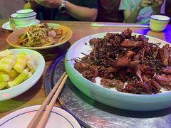-茅台镇网红溶洞餐厅·茅帮菜馆