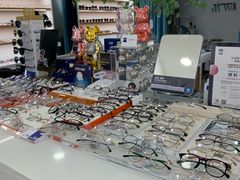 -视野联行眼镜·蔡司·依视路(省体育馆店)