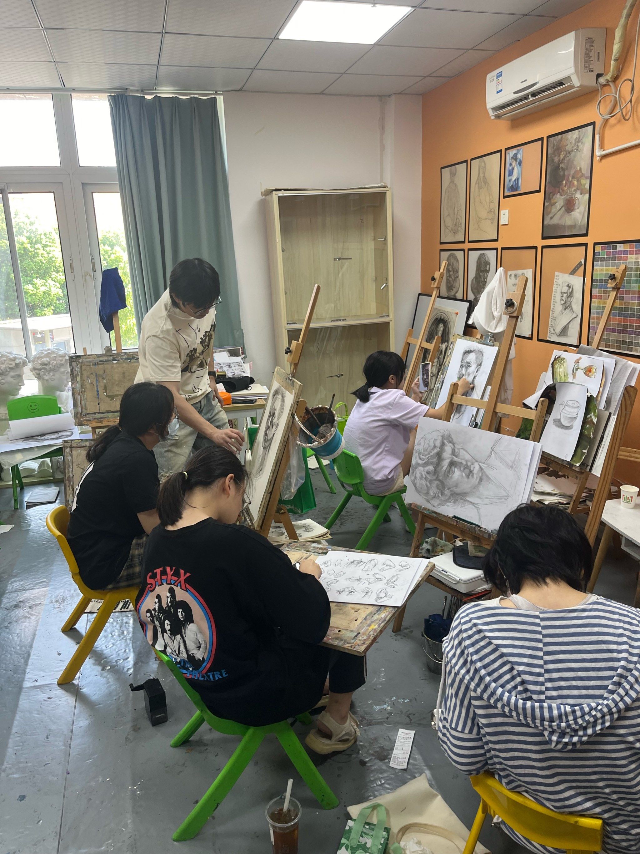 宝山区有家不错的画室