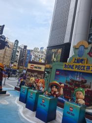 -乐高品牌旗舰店(人民广场店)