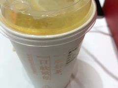 -奈雪的茶(湖滨银泰in77C区PRO店)
