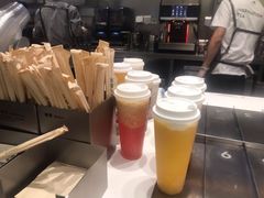 -喜茶(杭州滨江宝龙店)