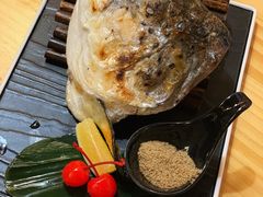 烤三文鱼头-鲔屋寿喜烧