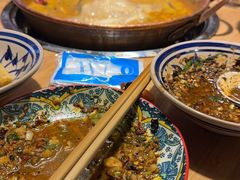 -洱火云南酸菜牛肉火锅(石景山当代商城店)