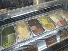 -极拉图·现制冰淇淋(大卫城店)